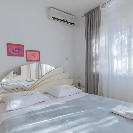Apartment Tinka, No 2